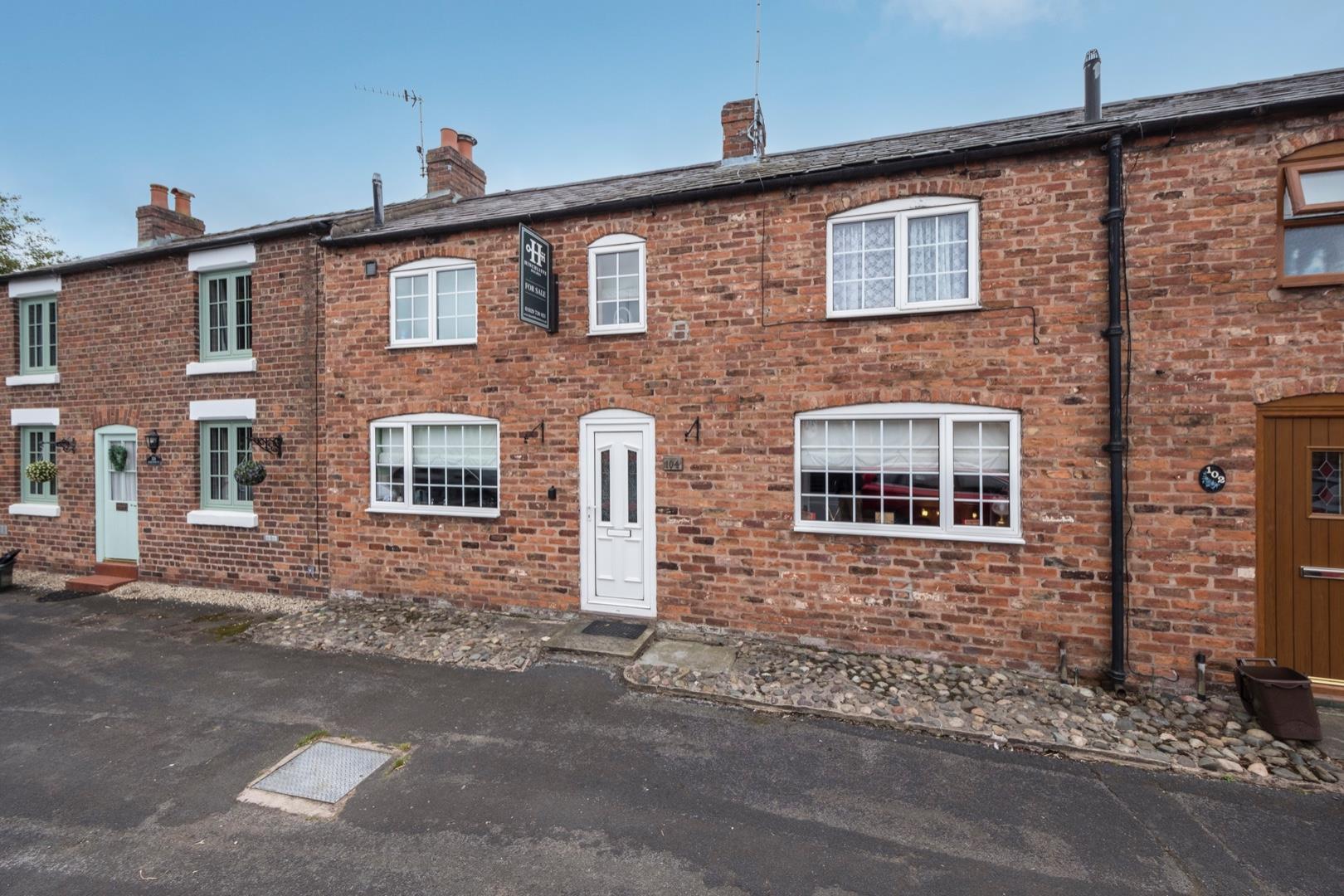 3 bedroom  Terraced House for Sale in Tarvin