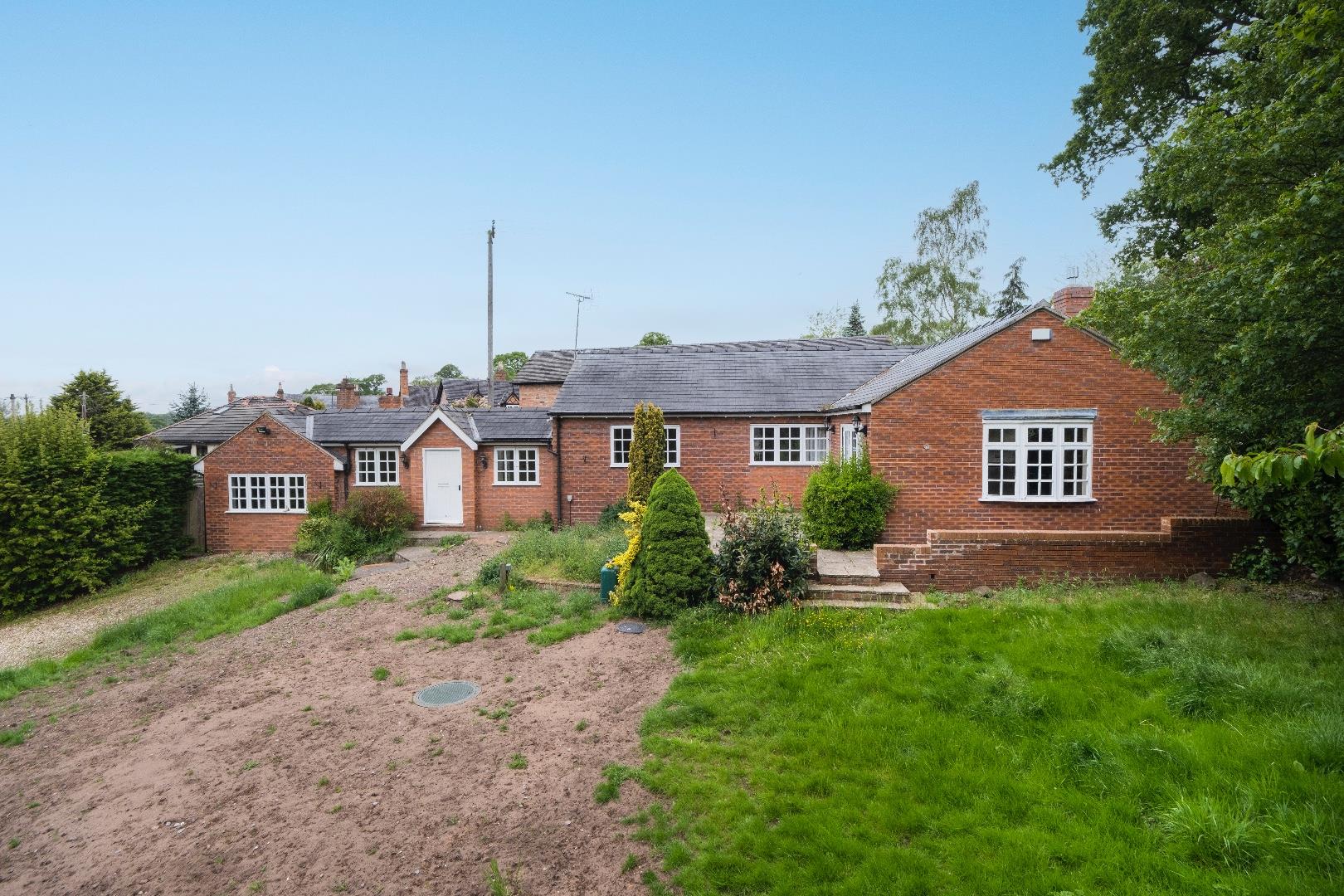3 bedroom  Detached Bungalow for Sale in Tiverton