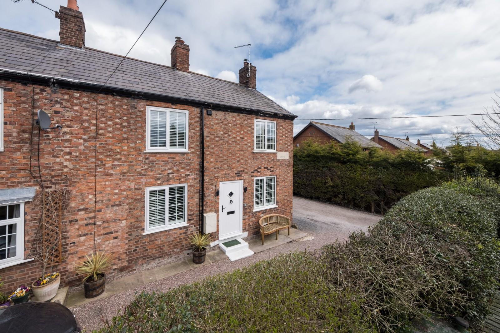 3 bedroom  End Terrace House for Sale in Calveley