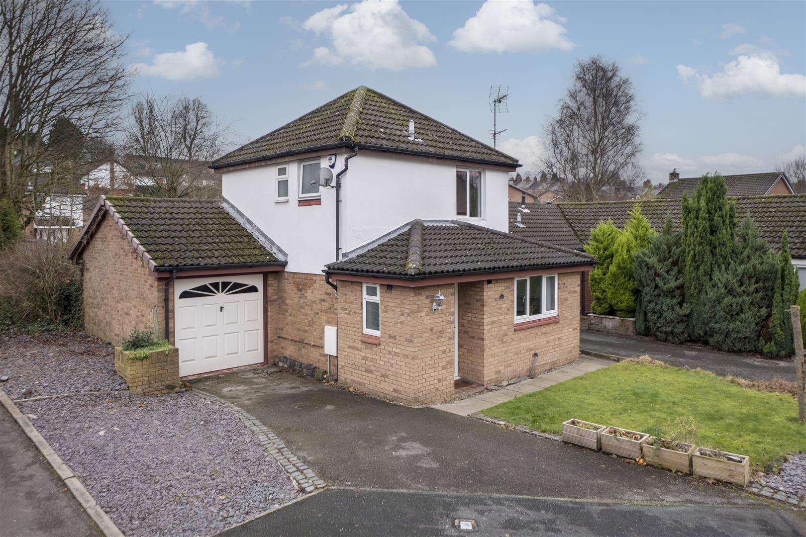 2 bedroom  Detached House for Sale in Northwich