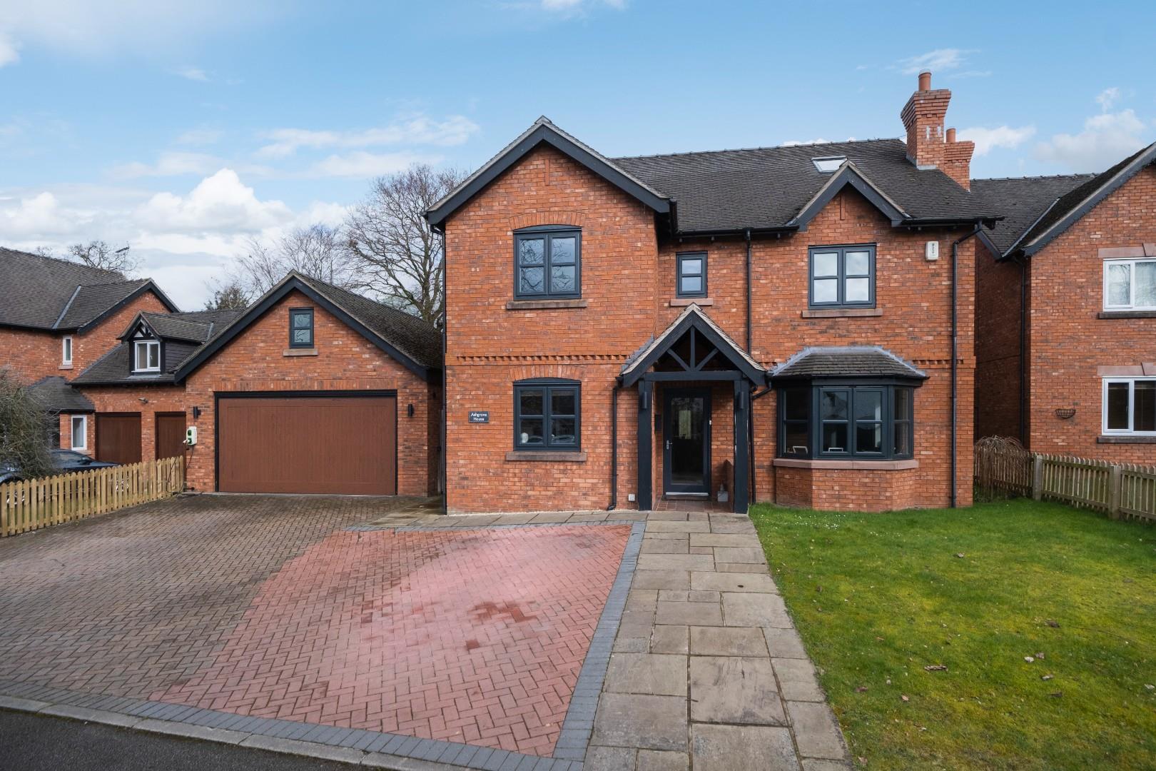 6 bedroom  Detached House for Sale in Northwich