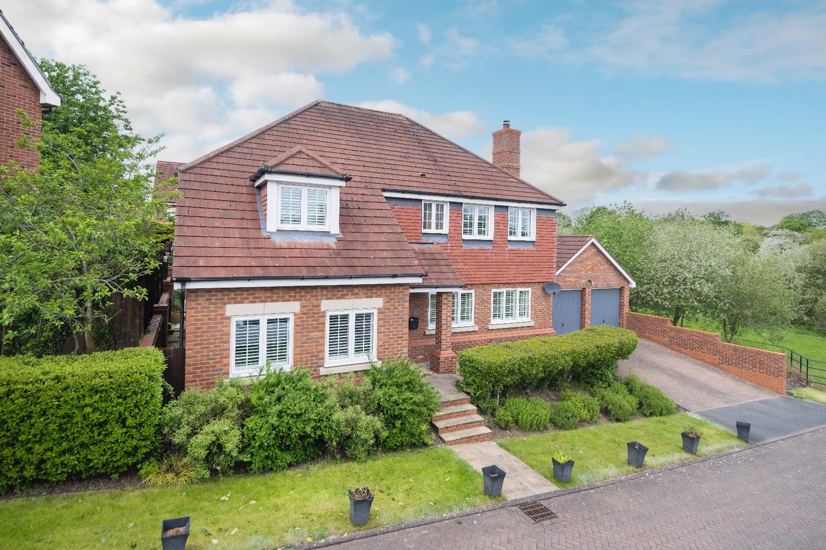 5 bedroom  Detached House for Sale in Weston