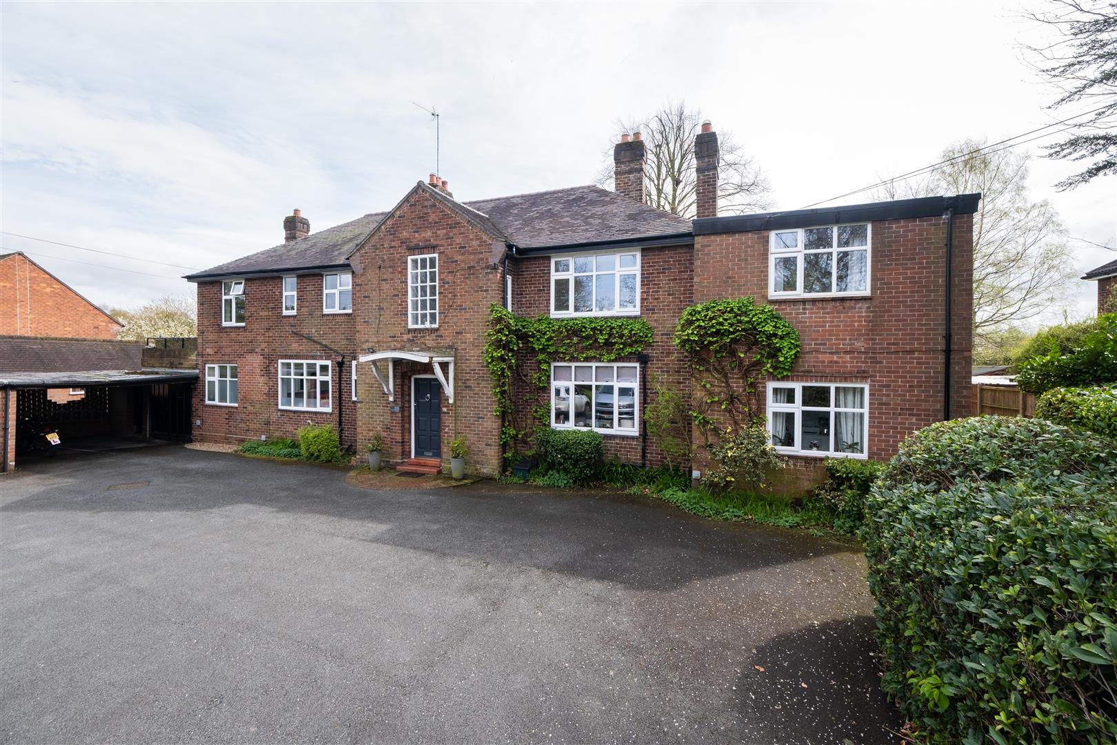 2 bedroom  Flat for Sale in Northwich